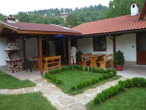 Къща За Гости Боляри Treavna Exterior foto